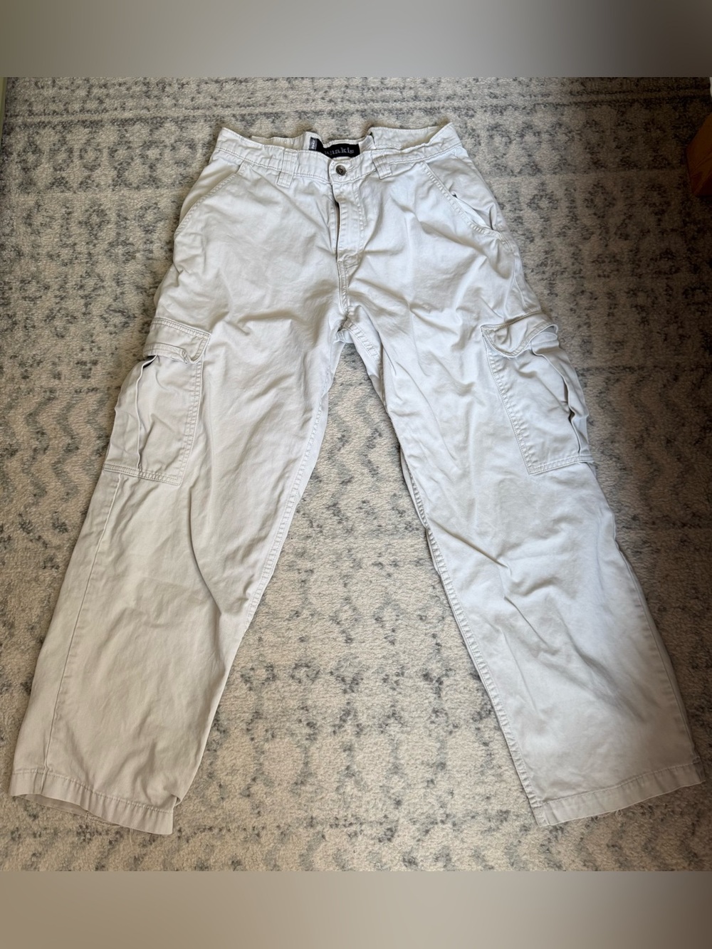 Vintage 90s Levi’s Khakis Cargo Pants 32x32 Baggy Y2K Beige Utility Skate